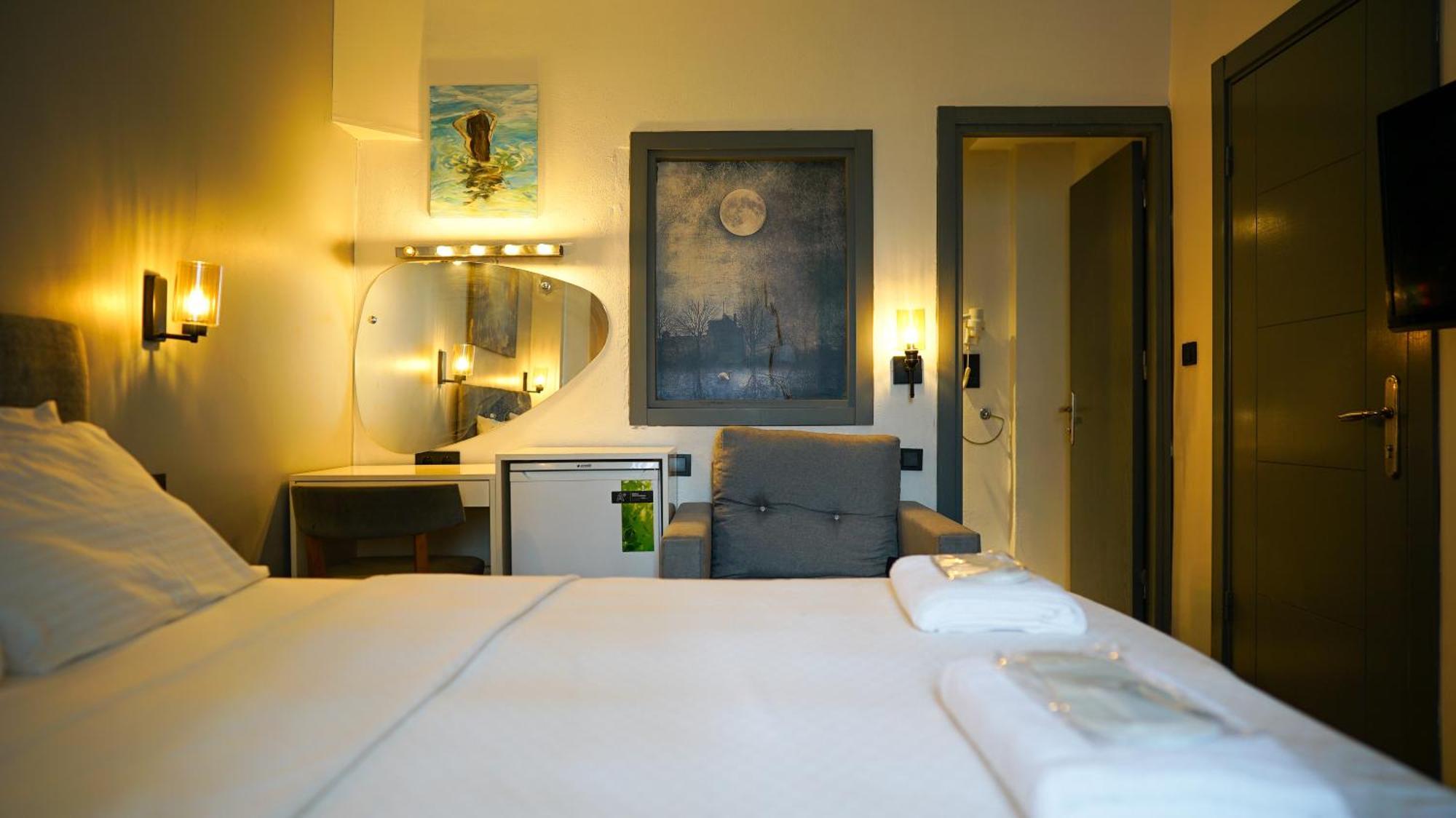 Front Door Suites Istanbul Exterior photo
