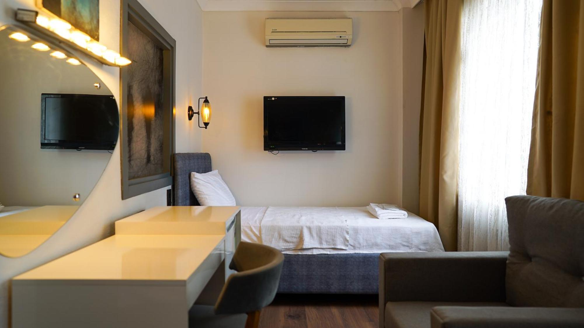 Front Door Suites Istanbul Exterior photo